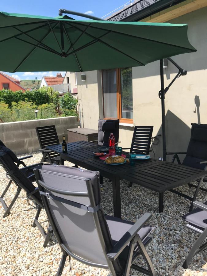 Prazdninovy Dum Na Palave S Vinnym Sklepem Milovice  Extérieur photo